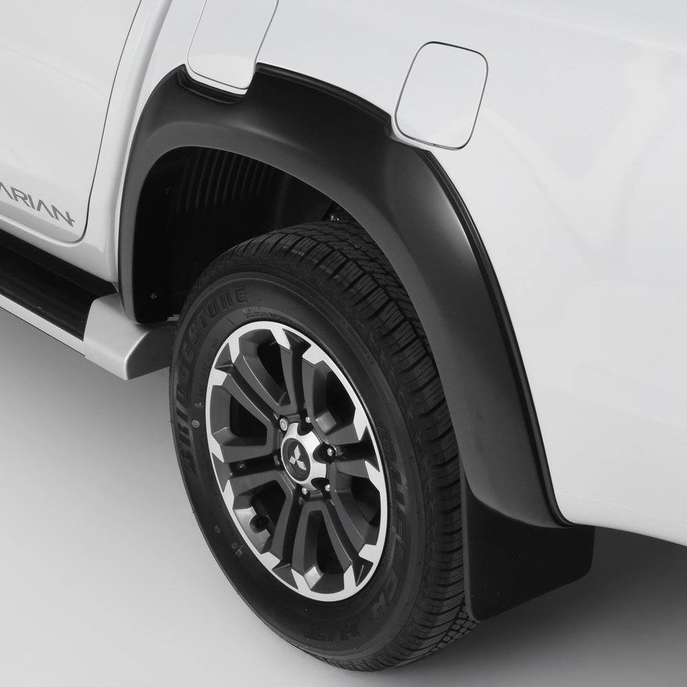 Predator Wheel Arch Extensions in Matte Black for Mitsubishi L200 Series 6